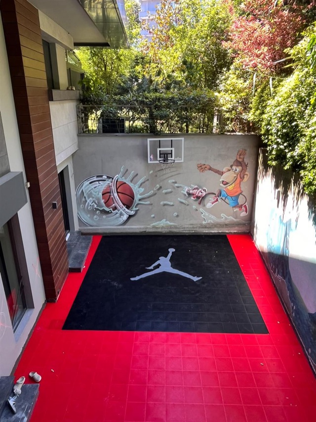 Artık 3x3 Modüler Basketbol Zemin Kaplamasını Türkiye'de Üretiyoruz: Tarkan Bey'in Villasından Kareler