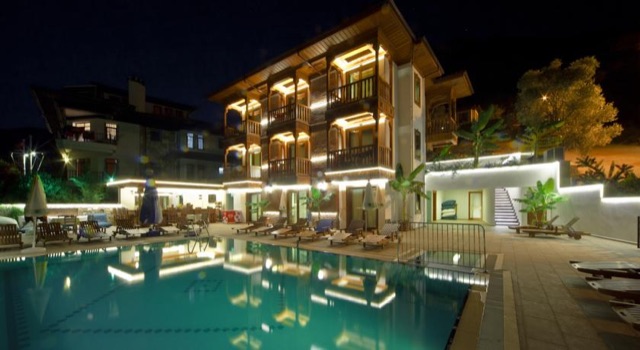 Azmakhan Deluxe Hotel Karo Kauçuk ve Fitness Salonları Zemin Kaplama