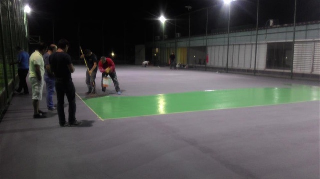 Tenis Kortu Zemini