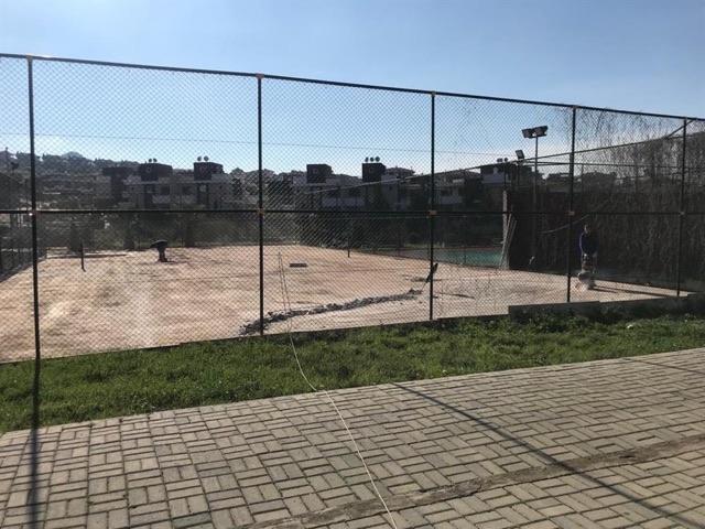 Çatlak Beton Zeminin Tadilatı