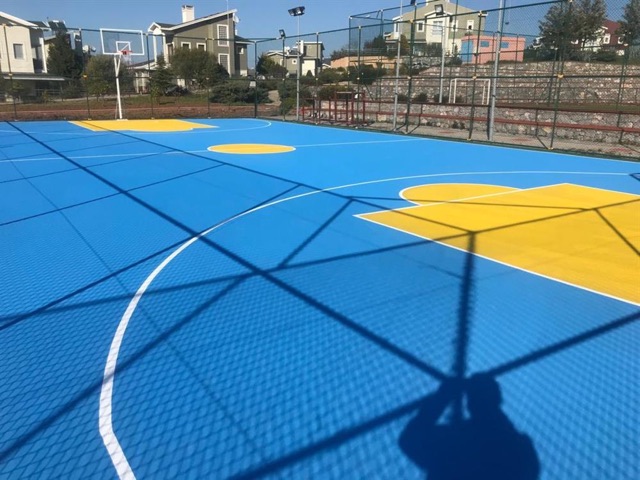 Güzelbahçe Evleri Akrilik Basketbol Saha Zemin Kaplaması