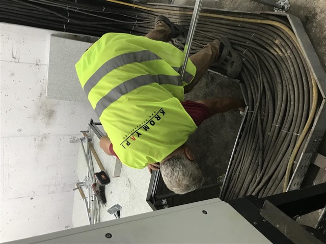 İzmir Demir Çelik Fabrikası Antistatic Pvc Yüzeyli Yükseltilmiş Döşeme Sistemi Uygulaması