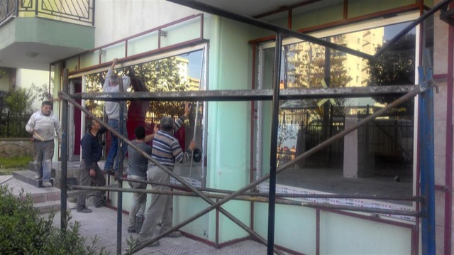 Cephemiz Giyiniyor