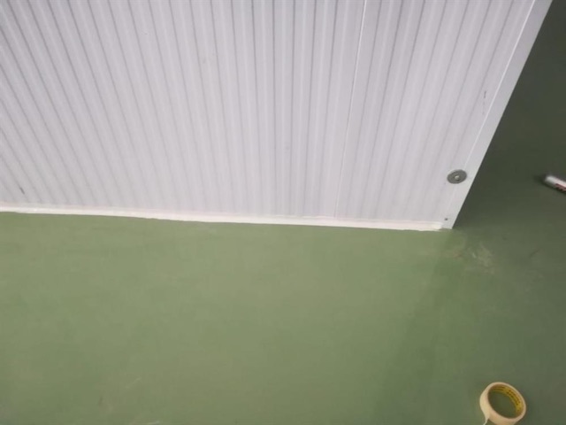 Epoksi Self Leveling Zemin Kaplamasında Oval Süpürgelik İmalatı