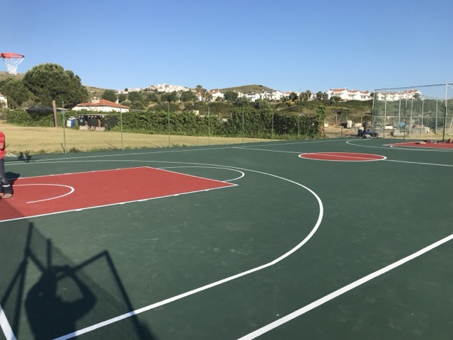 ovacık Sağlık Sitesi 2000 m2 Akrilik Basketbol Voleybol Tenis Saha Zeminleri Ve Spor Ekipmanları 07