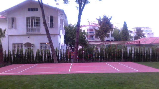 Ukeb Okullarında Tenis Kortu İmalatımız