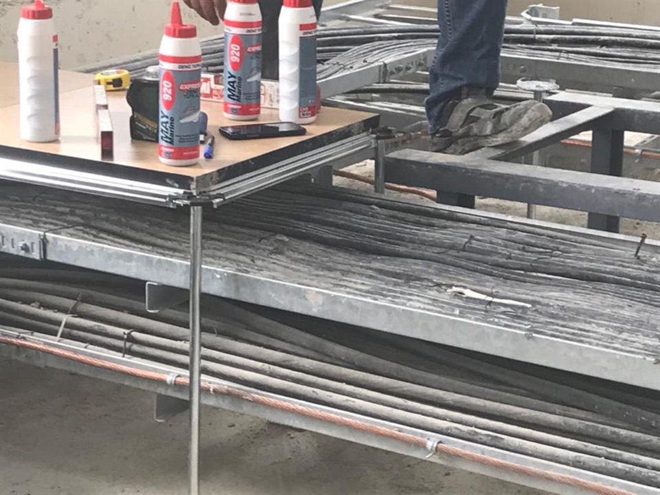 PAA-503 PVC Yüzey Panel Yükseltilmiş Döşeme Sistemi